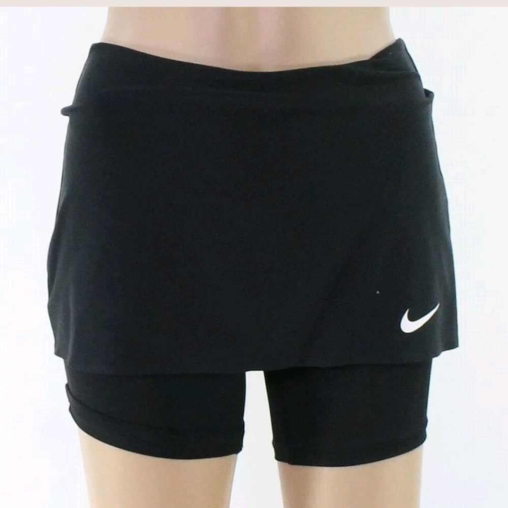 NEW NIKE Stretch skirts size small 6/8